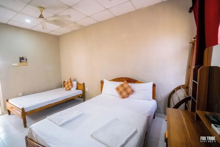 Riverside Hotel Colombo