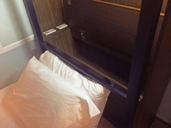 Aquarium Hostel