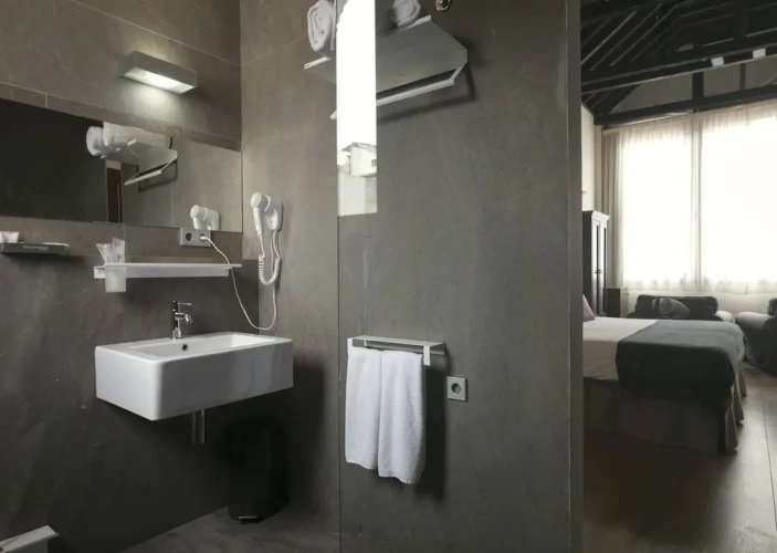 Suite with balcony