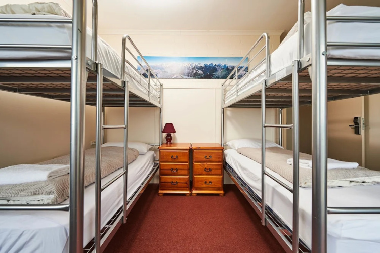 Abom Hotel