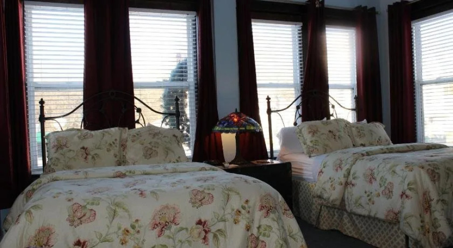 Ruebel Hotel