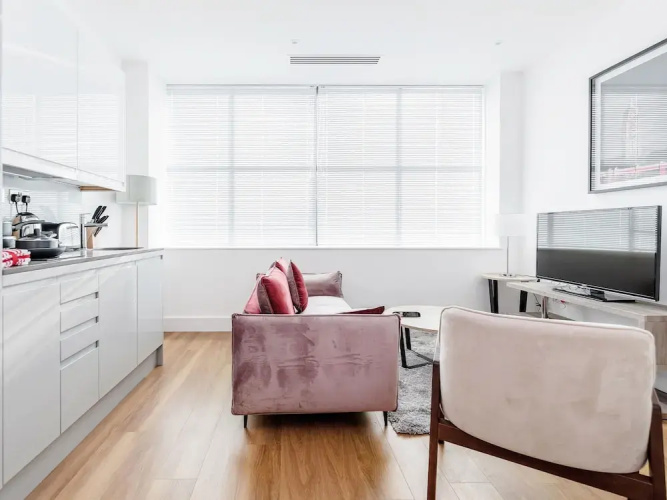 Attractive Atria Apartments