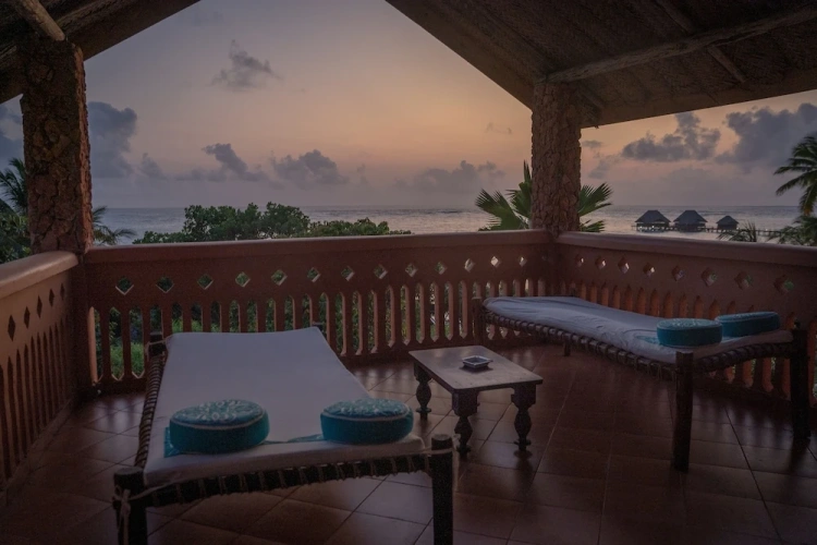 Deluxe Double room with balcony and beachfront