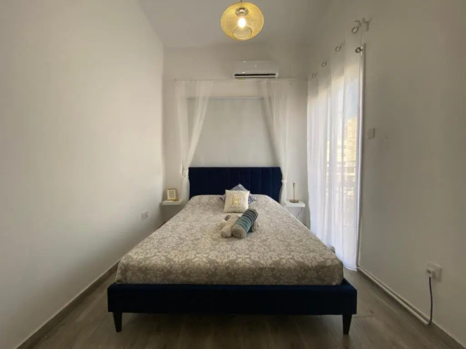 Modern Apartment Valentino GL144