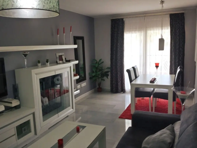 2 Bedrooms Apartment