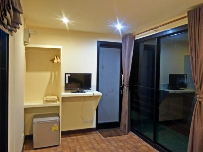 Hua Hin In Boxes