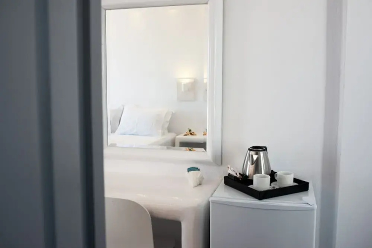 Petra Mykonos Studios & Suites