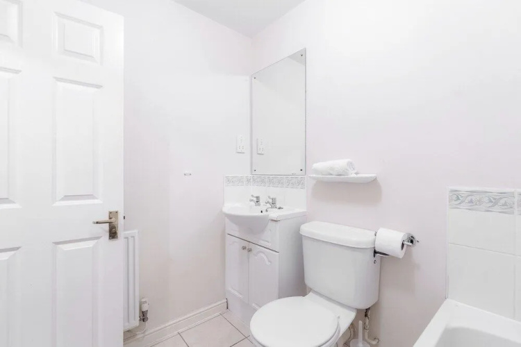 Roomspace Apartments -Sabin Gates