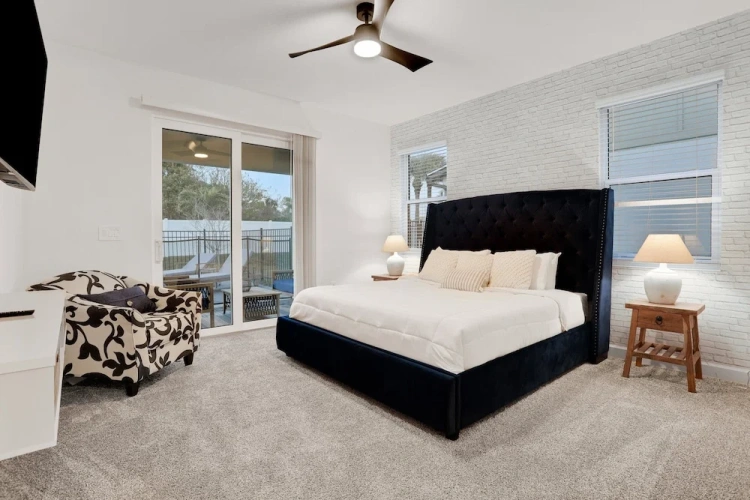6 Bedrooms Cottage