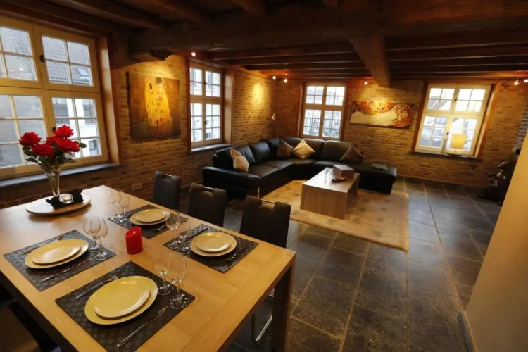 3 Bedrooms Cottage