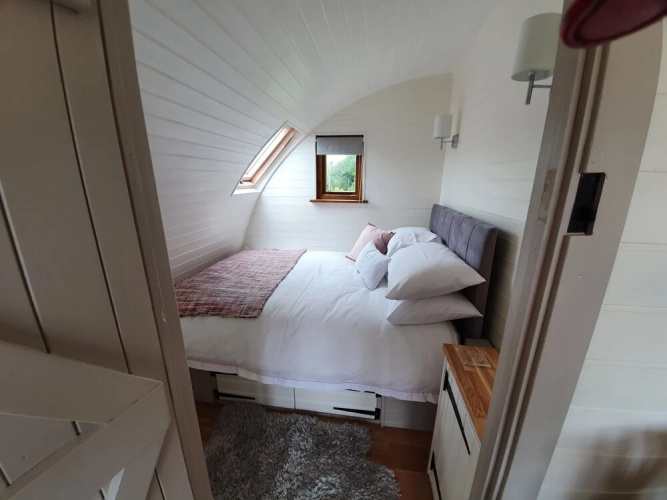 Cilsane Lodges-towy With hot tub