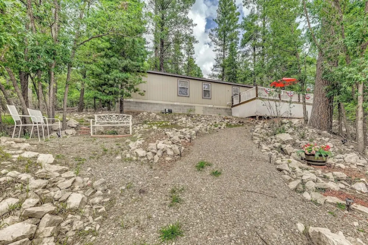 Peaceful Cloudcroft Vacation Rental: Walk to Shops