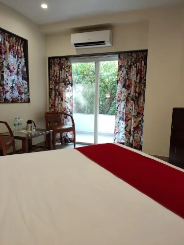 Deluxe room with balcony