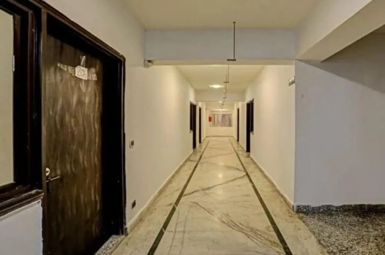 Noida Metro Hotel By Wamson
