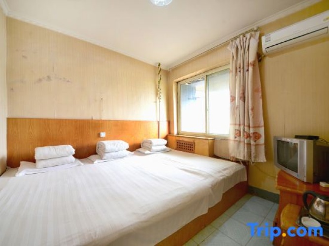 Bed in Dorm