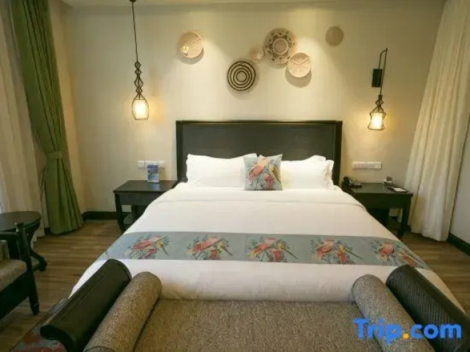 Deluxe Double Suite with balcony