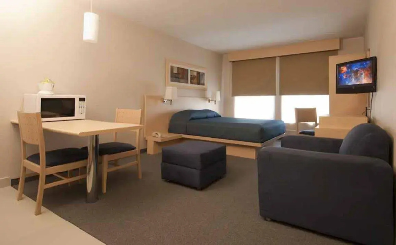 City Express Suites Toluca