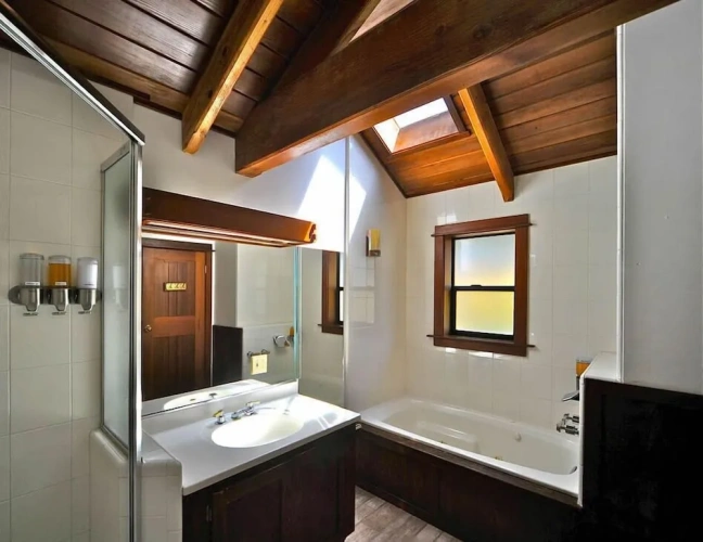 Standard room with balcony