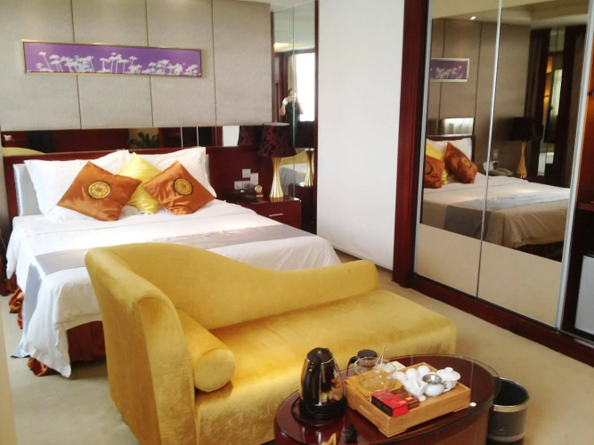 Humei Hotel