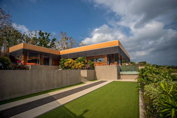 3 Bedrooms Villa