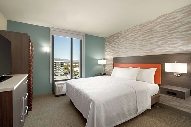 1 Bedroom Accessible Double Suite