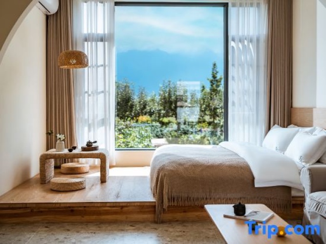 Deluxe Family Suite