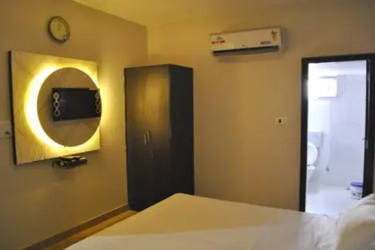 AKaSH MOTEL