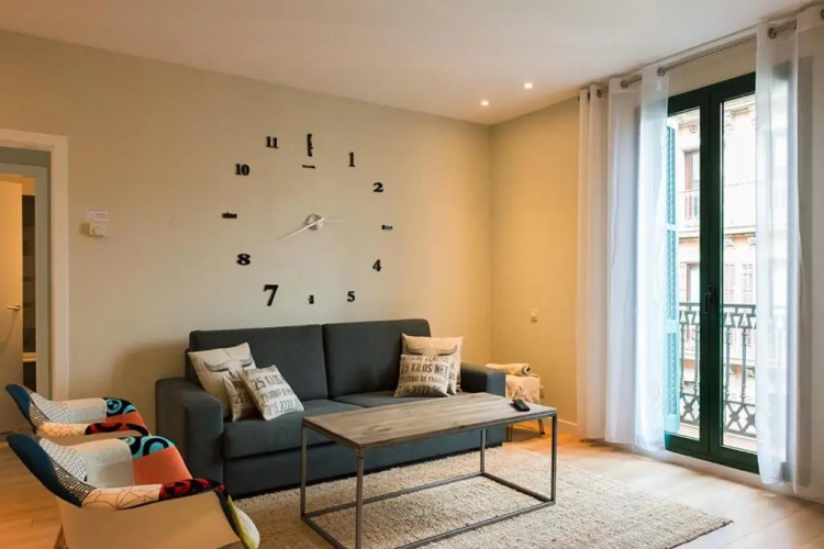 2 Bedrooms Apartment