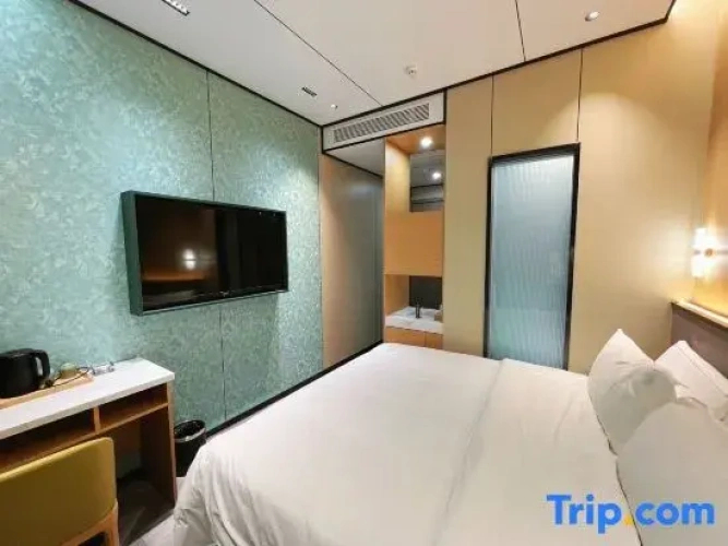 Standard Double room with garden view