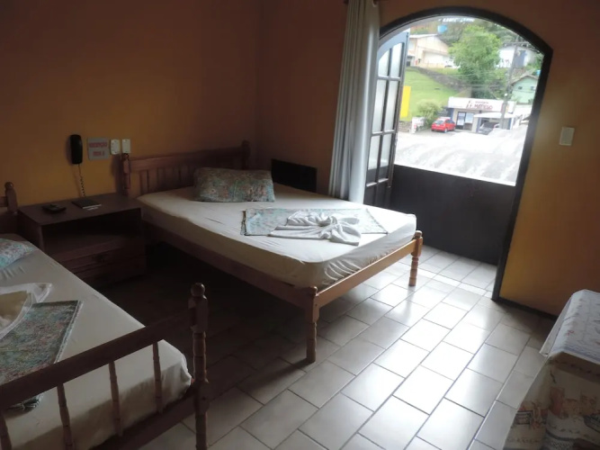 Hotel Cheri Ami
