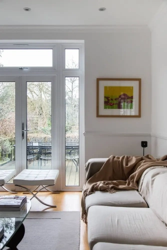4 Bedrooms Apartment