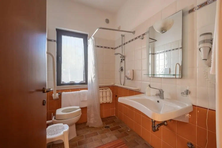 1 Bedroom Standard Double room with garden view