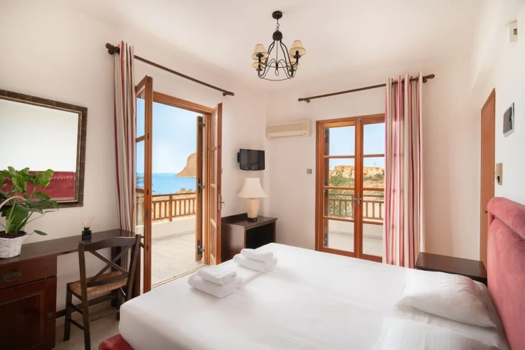 Comfort Studio with balcony and with sea view
