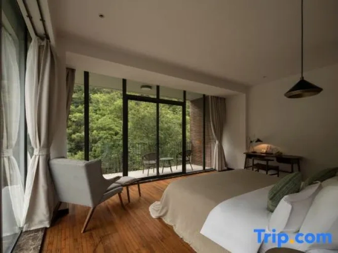 2 Bedrooms Duplex Villa