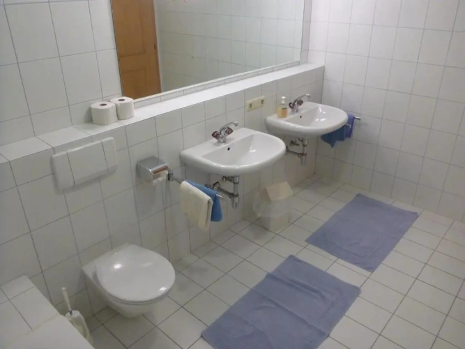 2 Bedrooms Classic Apartment