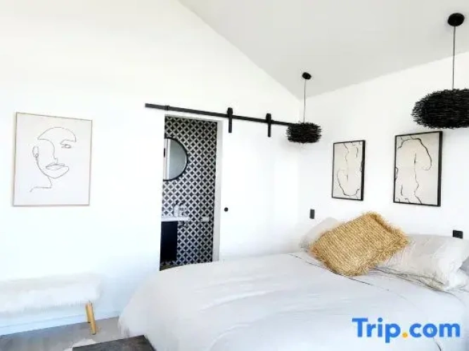 2 Bedrooms Cottage