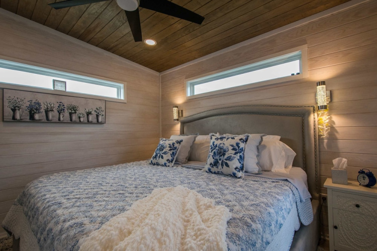 1BR Tiny Home w King Bed Outdoor Space