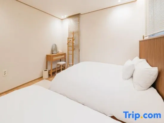 Premium Triple Suite with ocean view