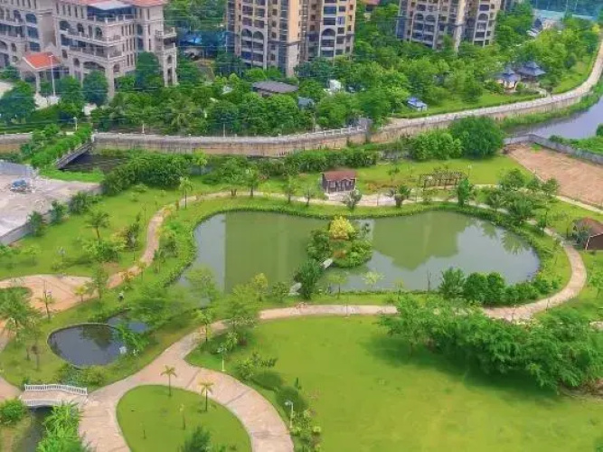 Baofeng International Hotel