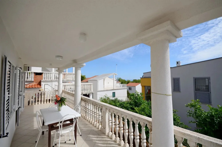 Apartments Zvonko