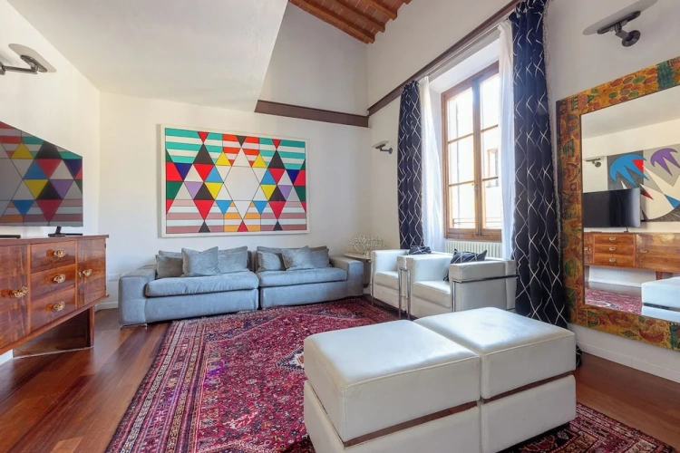 2 Bedrooms Apartment with city view