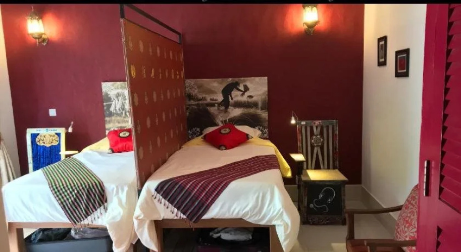 3 Monkeys Villa Hotel