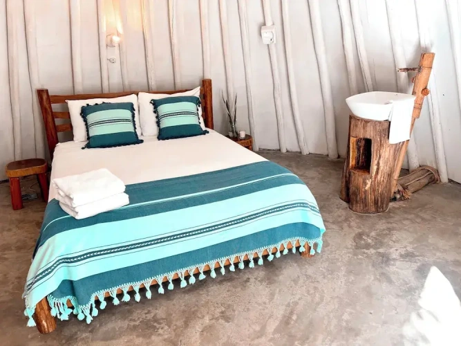 Comfort room