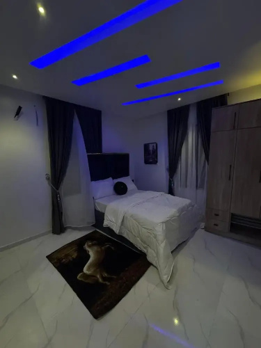 Kozy Apartment & Lounge