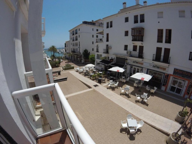 Apartment with balcony