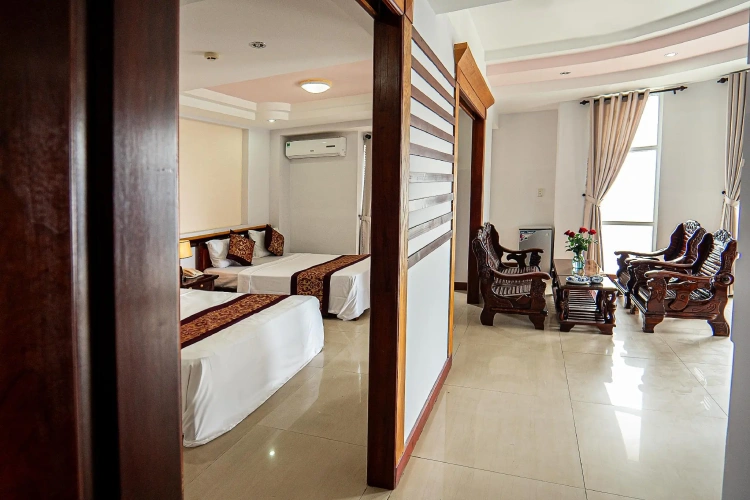Economy Family room
