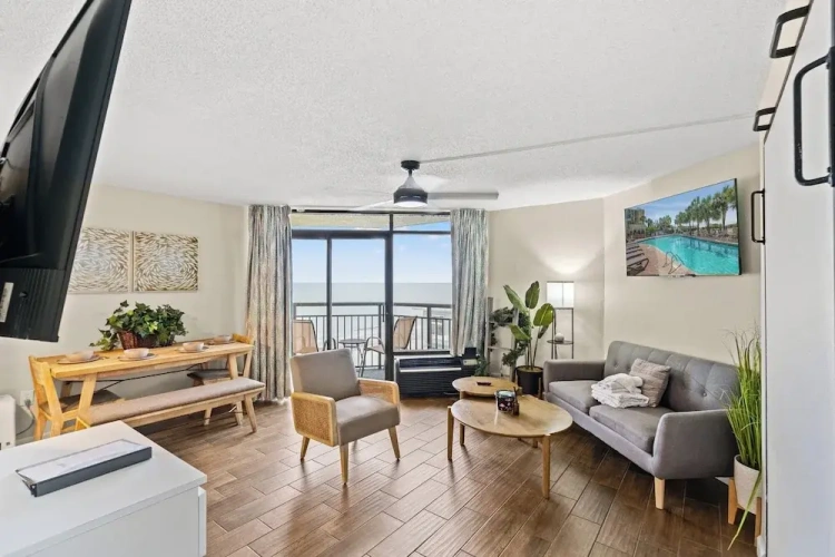 1 Bedroom Standard room with balcony and with ocean view