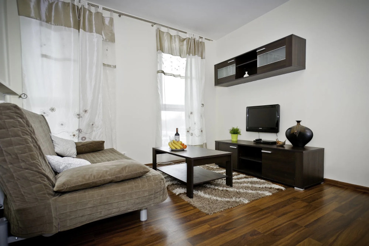Senator Warsaw Apartments