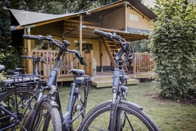Family Forest Stay With Garden