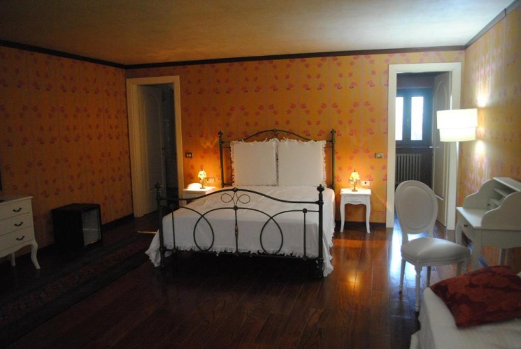 Deluxe Quadruple room